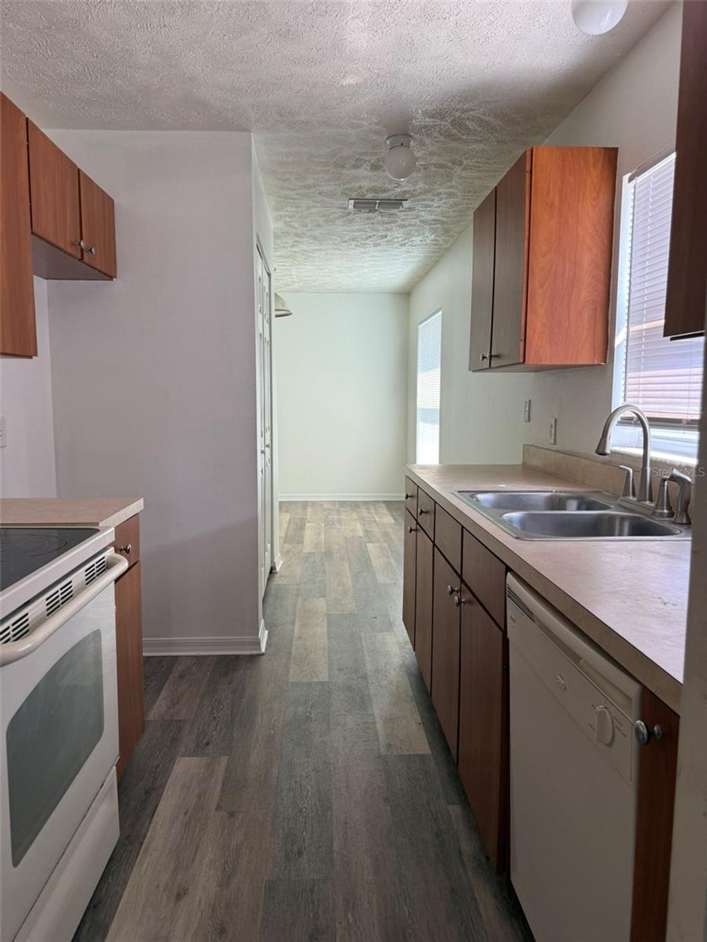 Photo of 5332 NW 8th Place, Ocala, FL 34482 (MLS # OM720734)