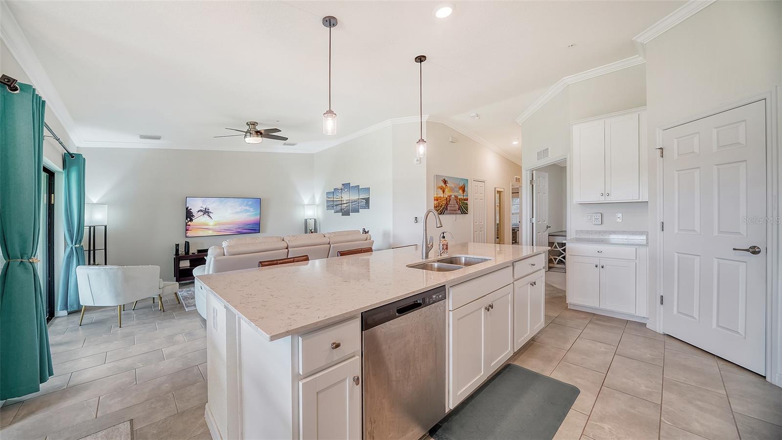 VERANDA V AT LAKEWOOD NATIONAL PH V - Residential Lease