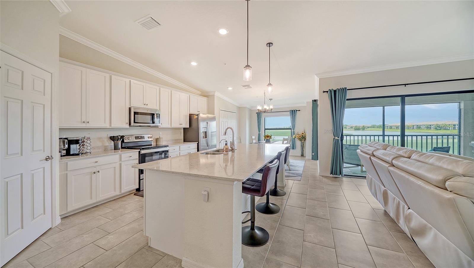 VERANDA V AT LAKEWOOD NATIONAL PH V - Residential Lease