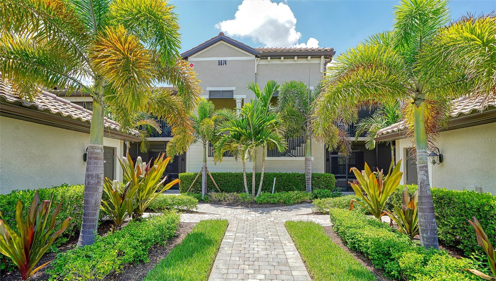 VERANDA V AT LAKEWOOD NATIONAL PH V - Residential Lease