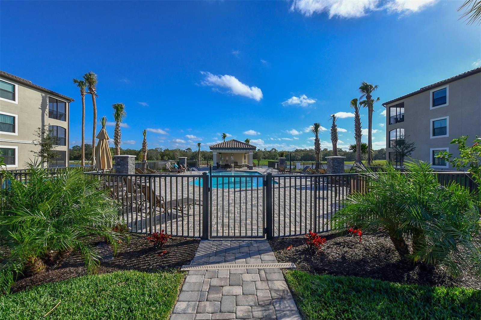 VERANDA V AT LAKEWOOD NATIONAL PH V - Residential Lease