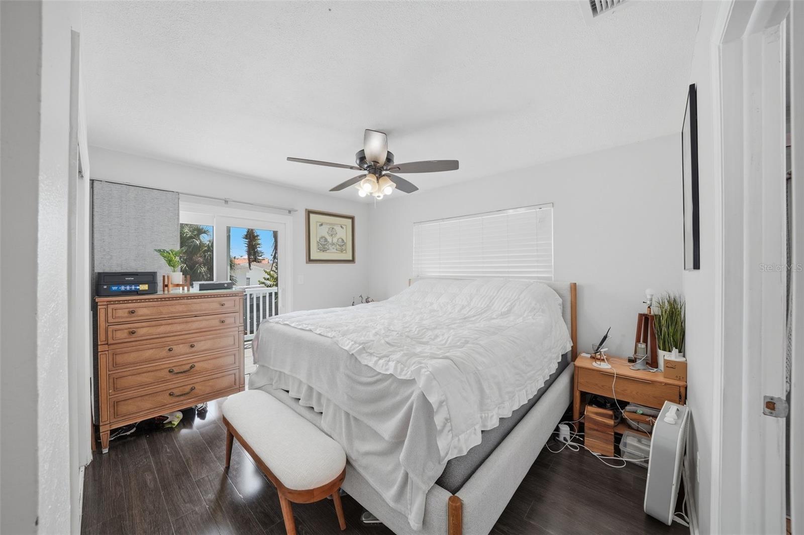 LONE PALM BEACH 3RD ADD - Residential