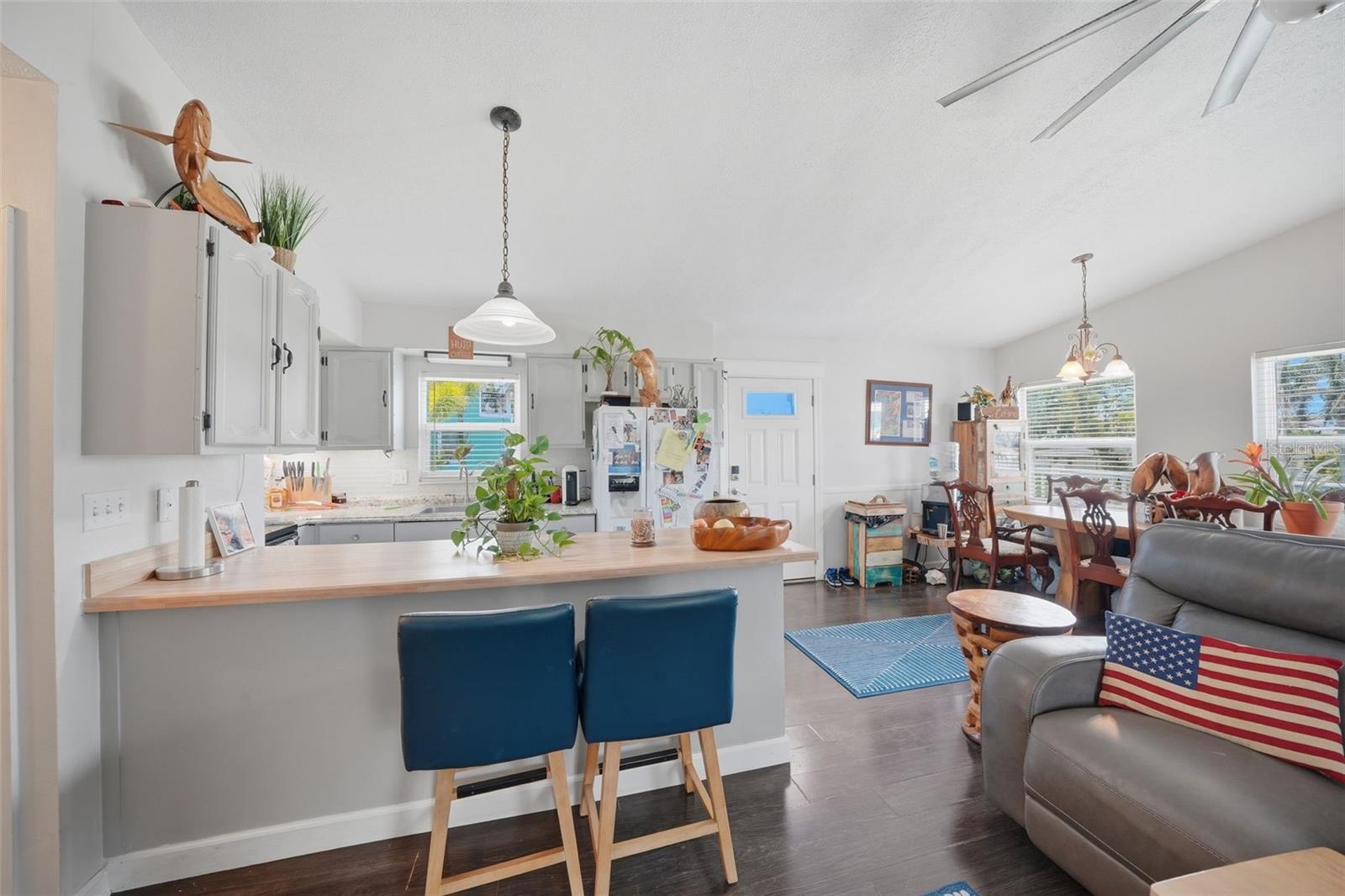 LONE PALM BEACH 3RD ADD - Residential