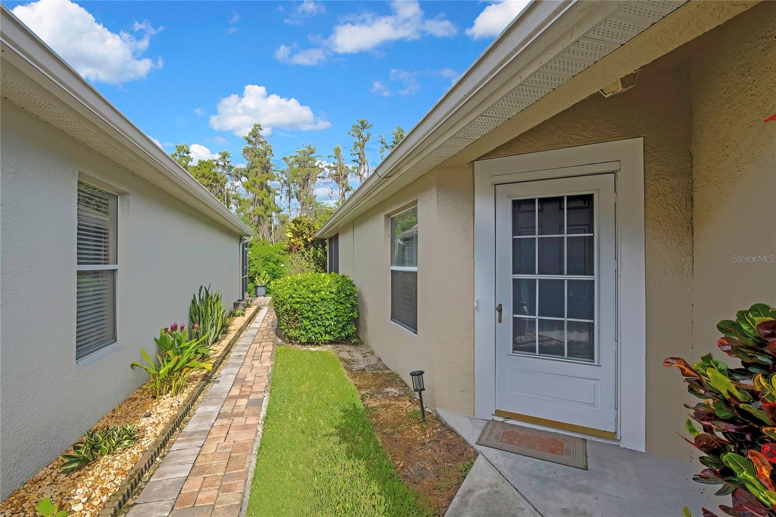 2815 TORRANCE DRIVE