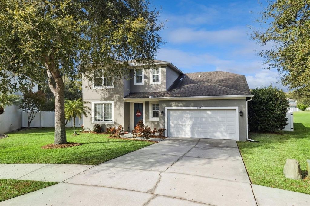 Photo of 287 Fallen Oak Court, Eustis, FL 32736 (MLS # O6401463)
