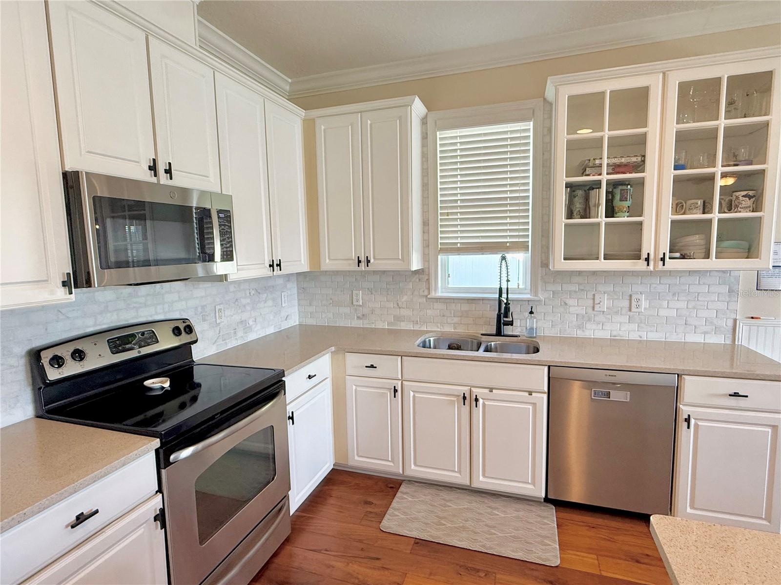 287 FALLEN OAK COURT