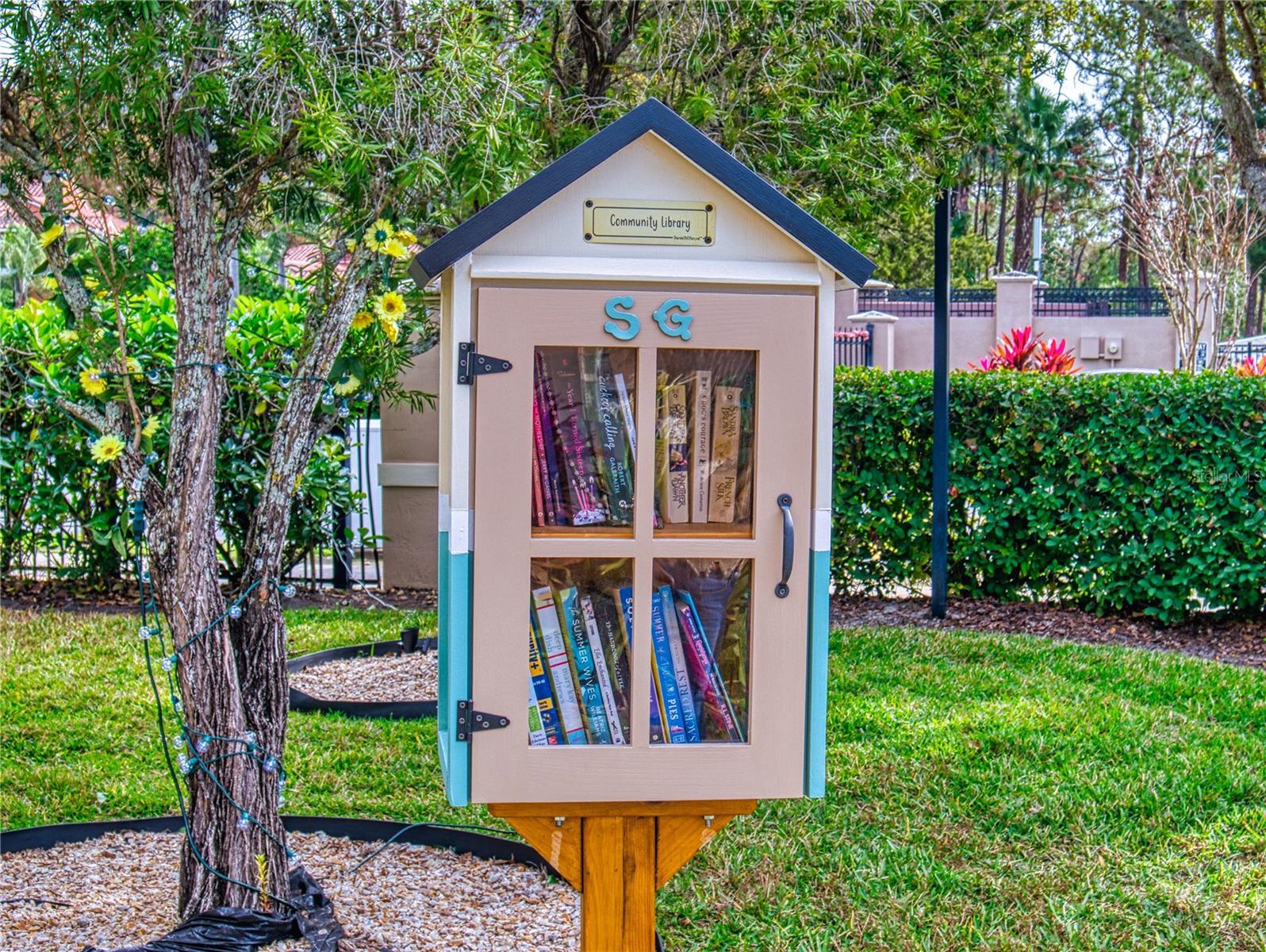 SUMMERGATE CONDO PH 01 5923/0662 - Residential