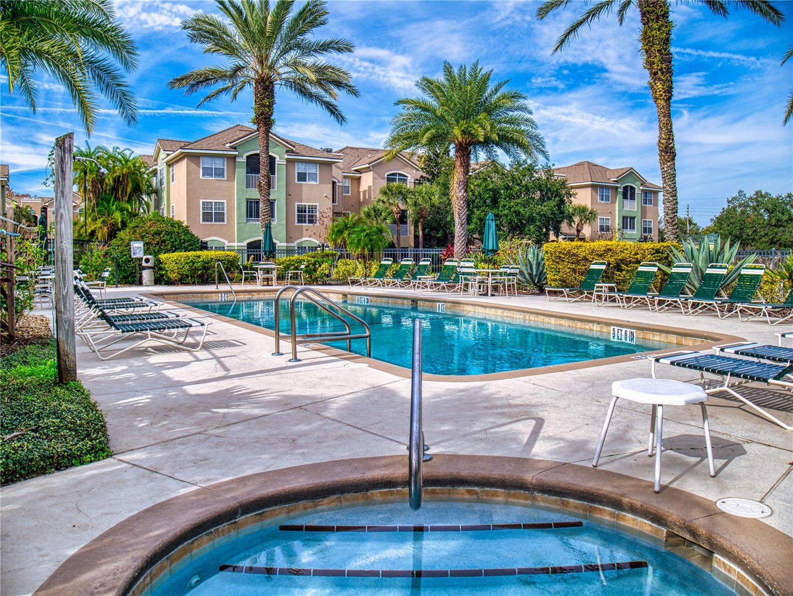 SUMMERGATE CONDO PH 01 5923/0662 - Residential