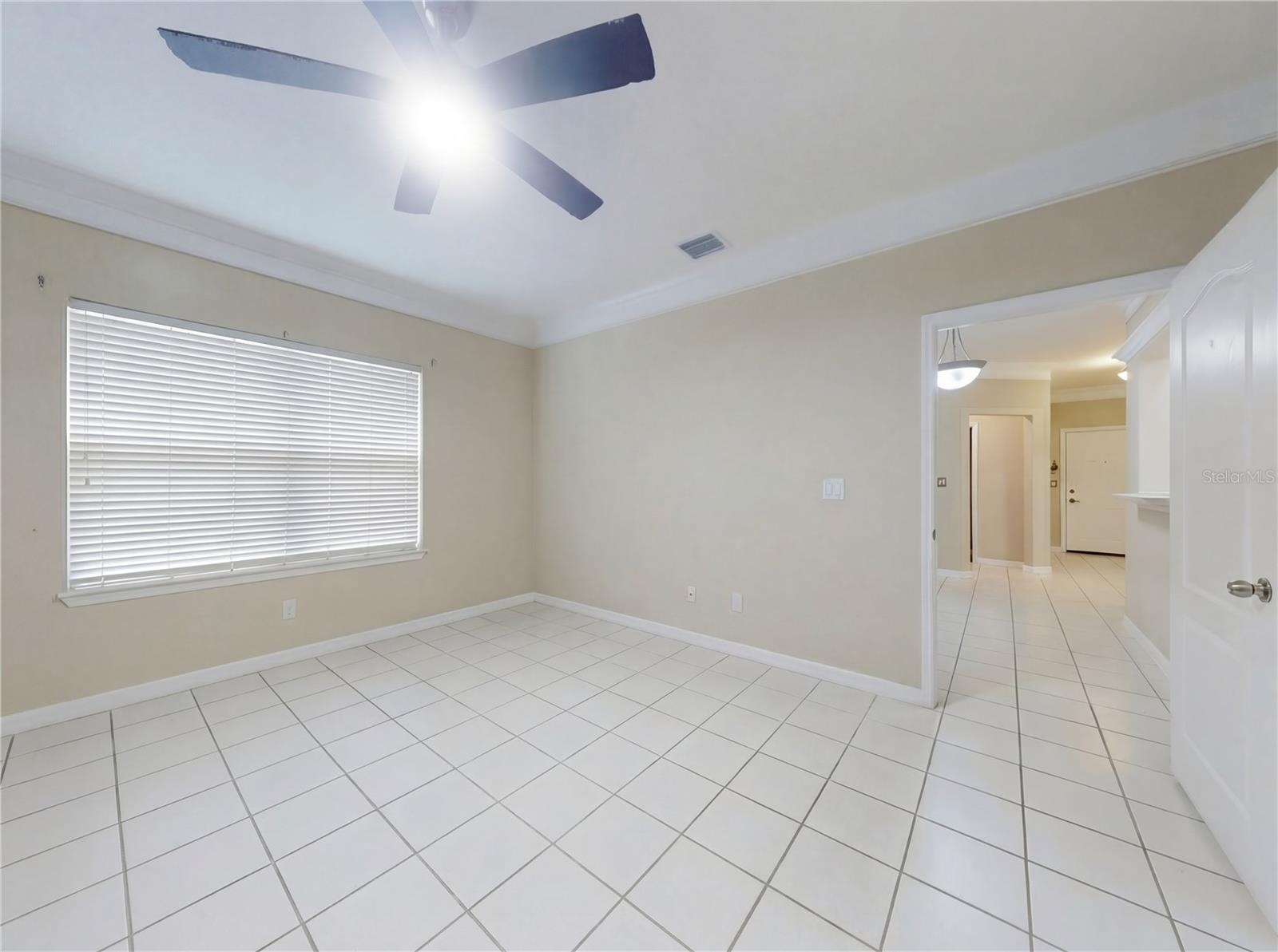 SUMMERGATE CONDO PH 01 5923/0662 - Residential