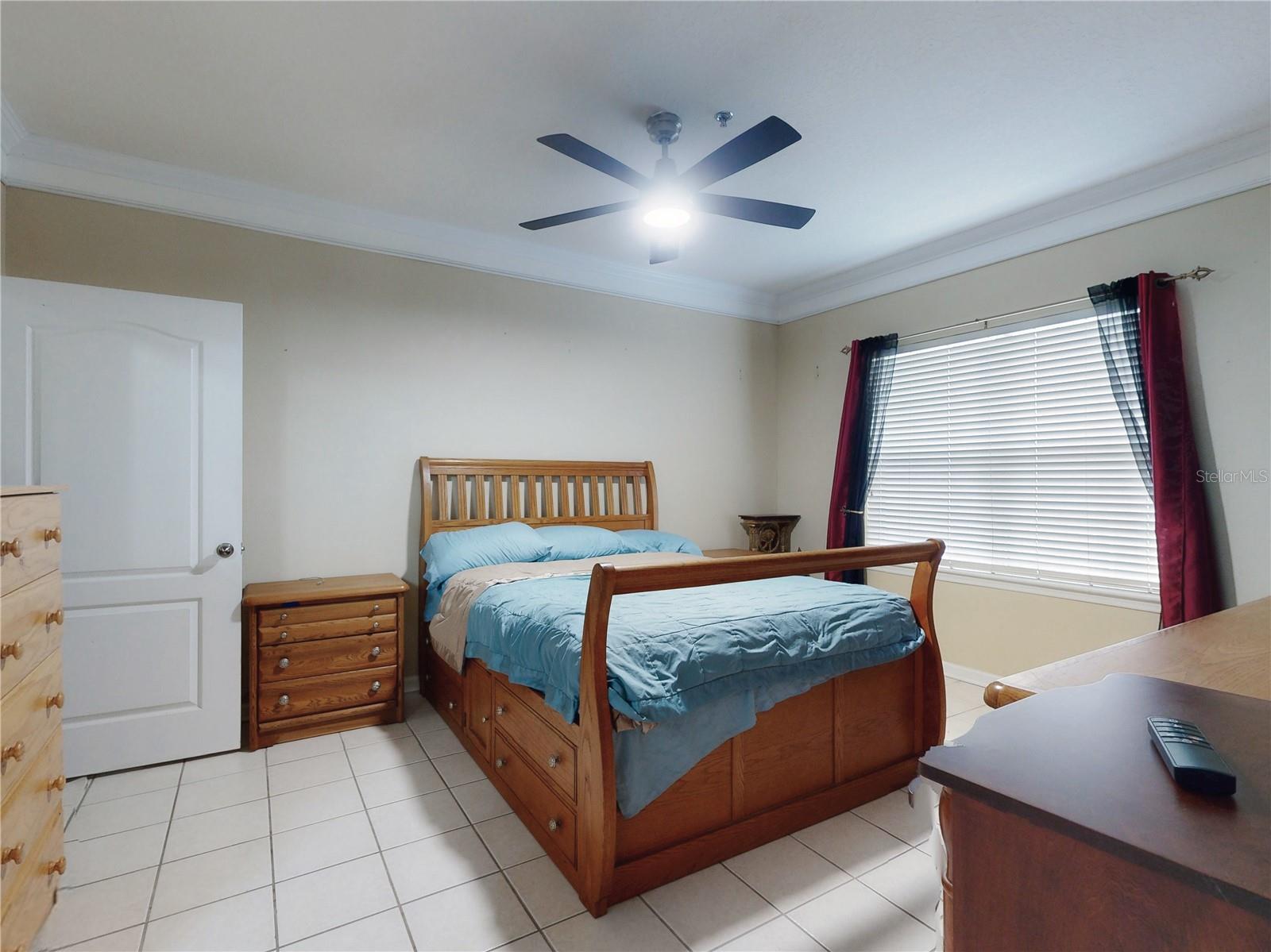 SUMMERGATE CONDO PH 01 5923/0662 - Residential