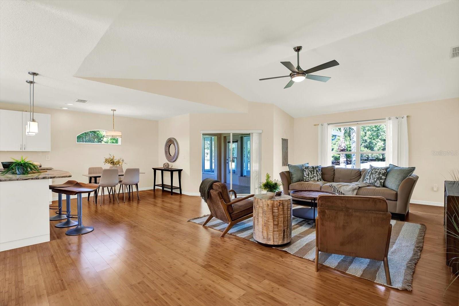 TAMPA BAY GOLF TENNIS CLUB PH 02 - Residential