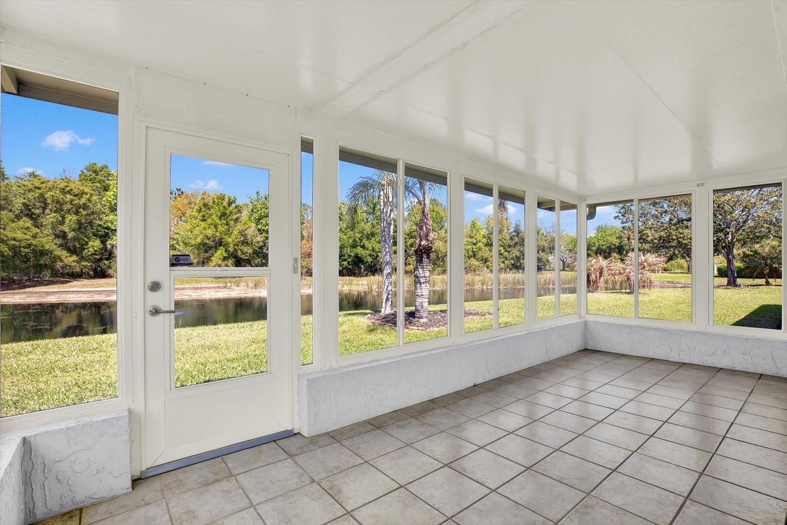 TAMPA BAY GOLF TENNIS CLUB PH 02 - Residential