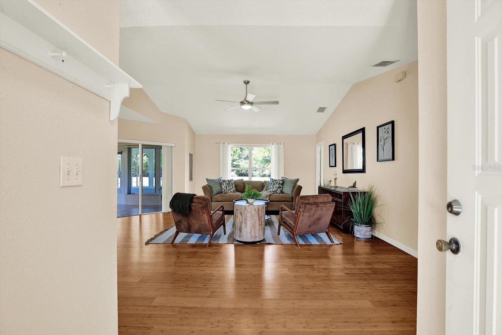 TAMPA BAY GOLF TENNIS CLUB PH 02 - Residential