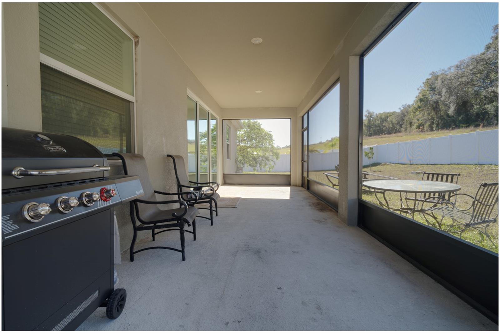 HILLSIDE ESTATES AT STONEYBROOK HILLS - Residential