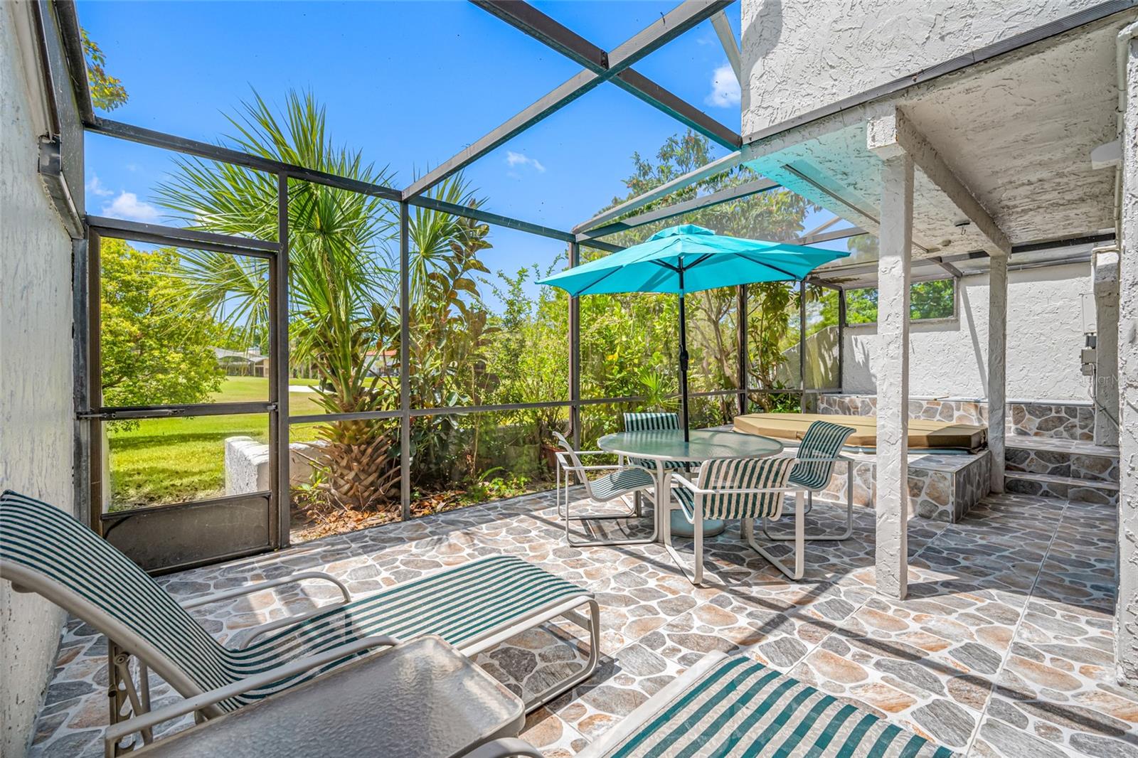 4212 FAIRWAY CIRCLE