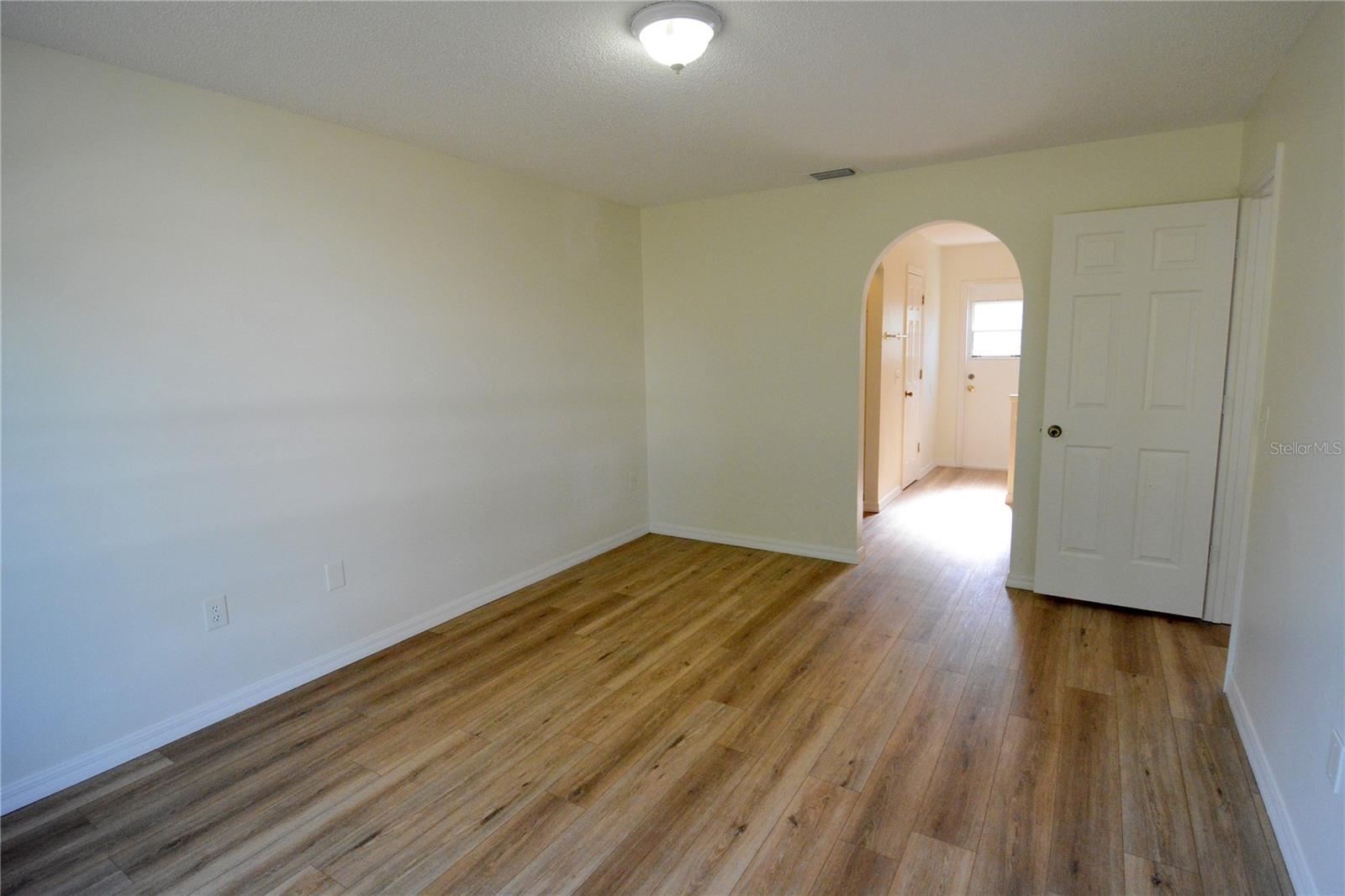 DELTONA LAKES UNIT 08 - Residential