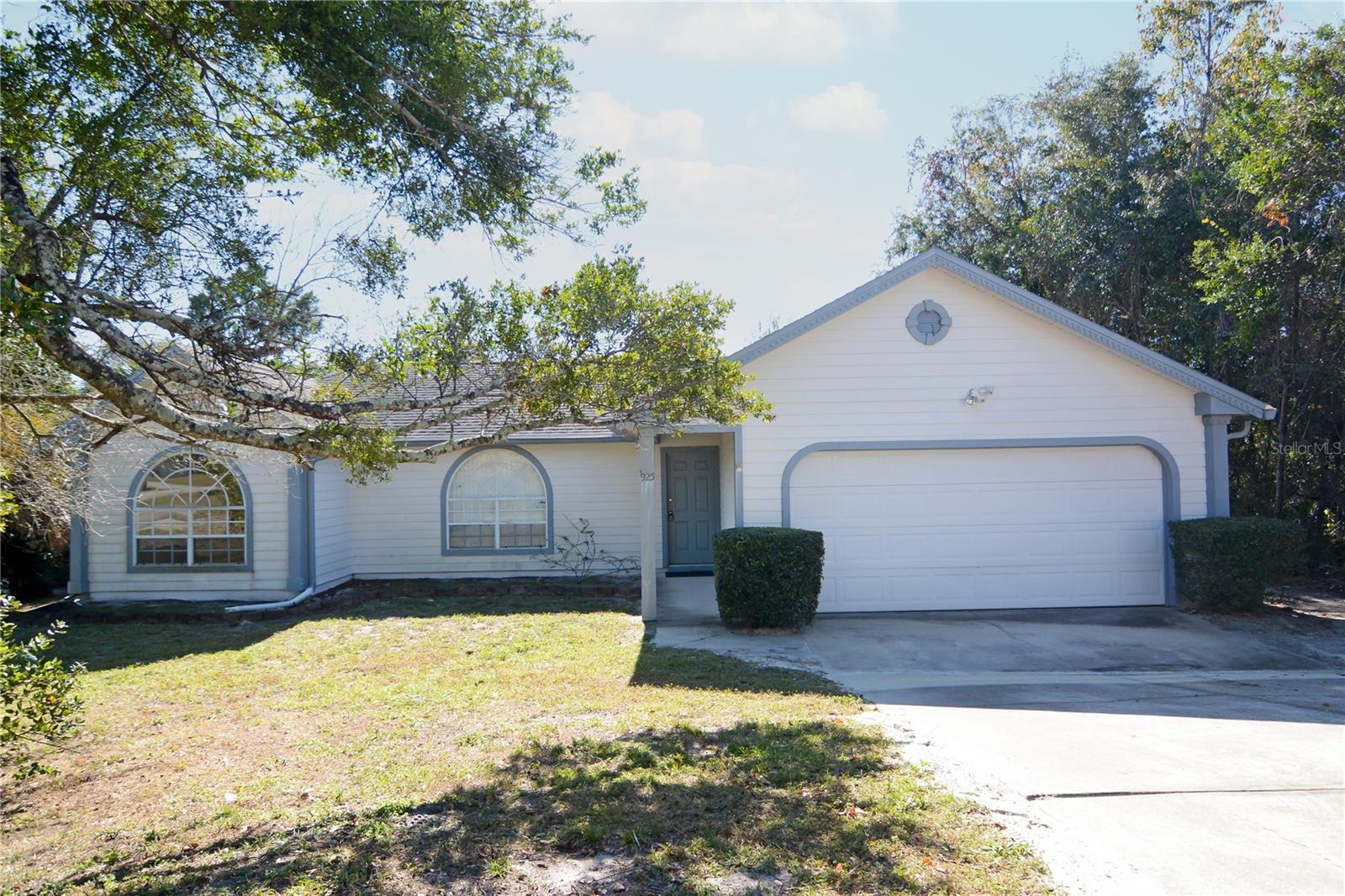 DELTONA LAKES UNIT 08 - Residential