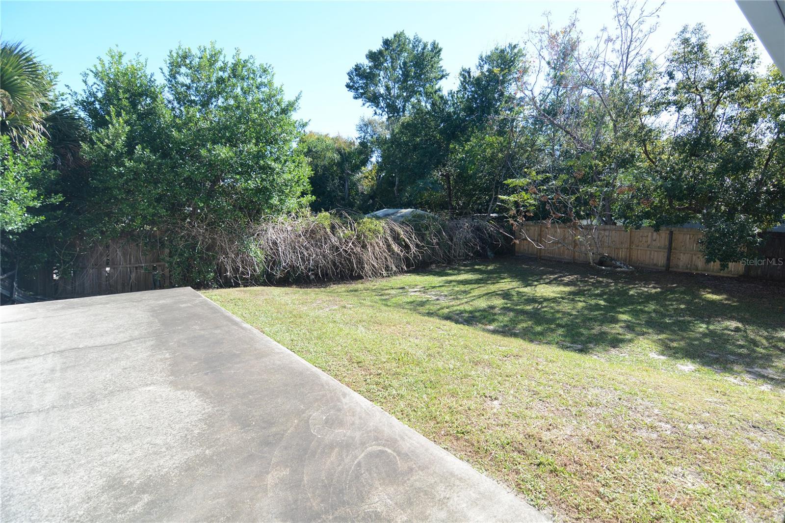 DELTONA LAKES UNIT 08 - Residential