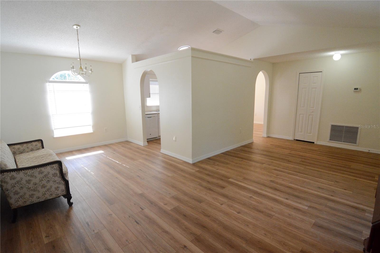 DELTONA LAKES UNIT 08 - Residential