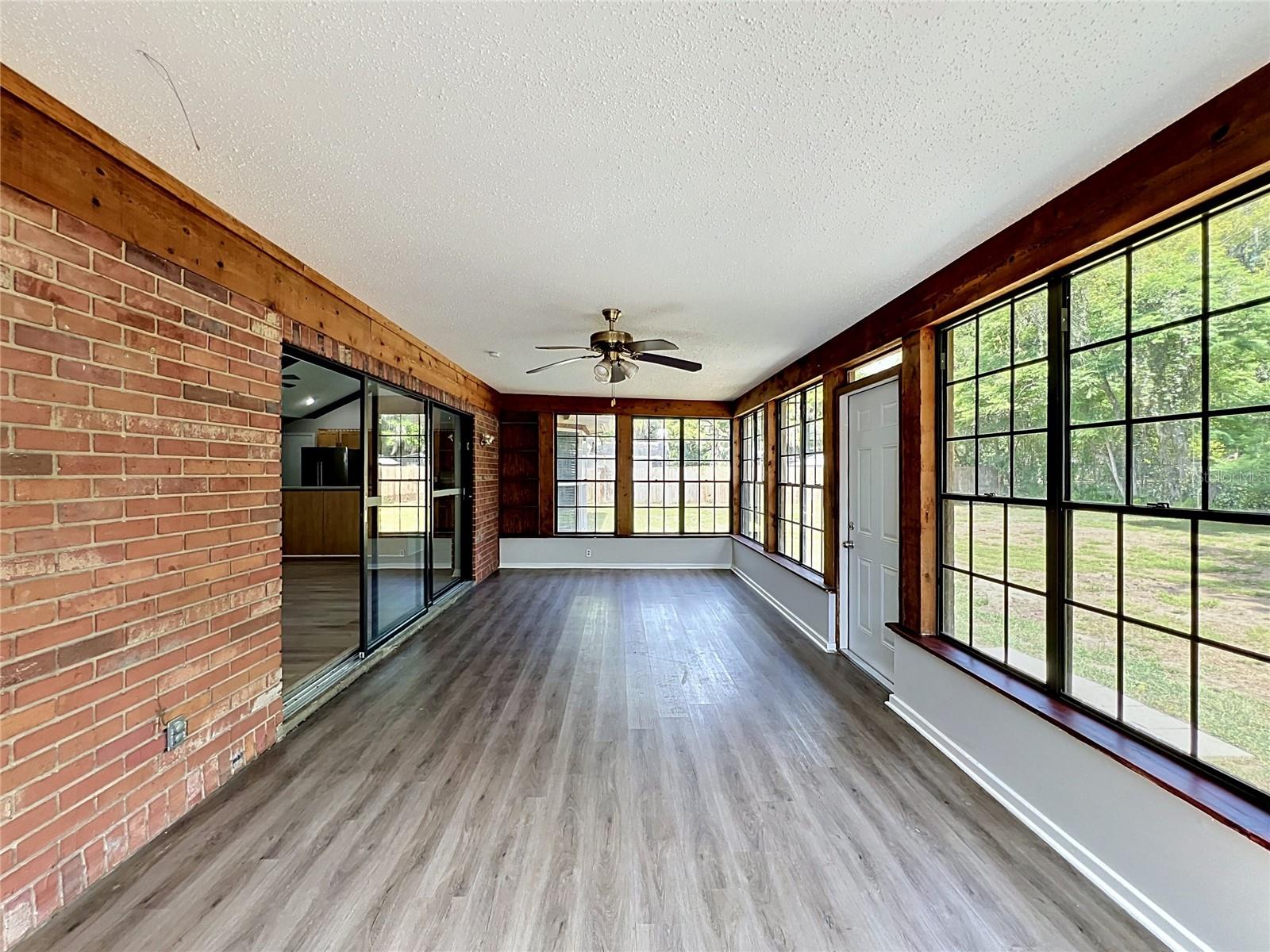 WELLINGTON - Residential