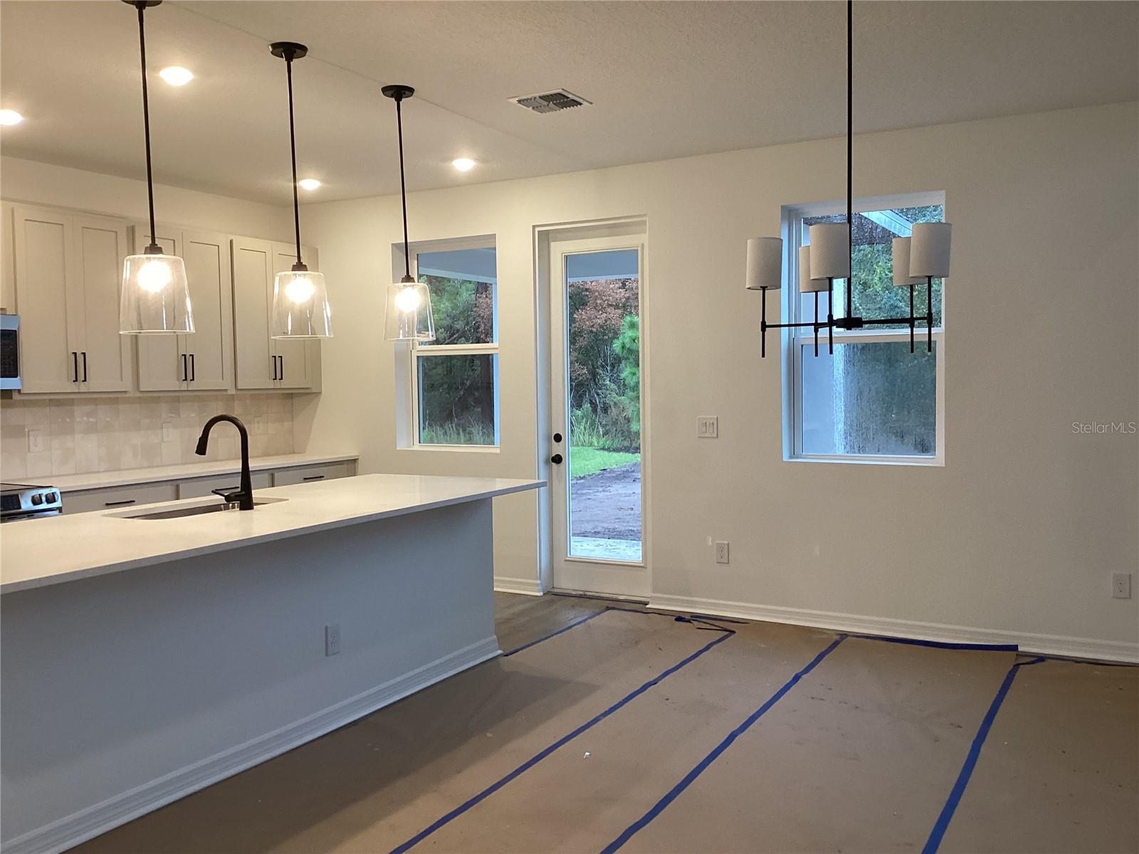 ELLINGTON PLACE - Residential