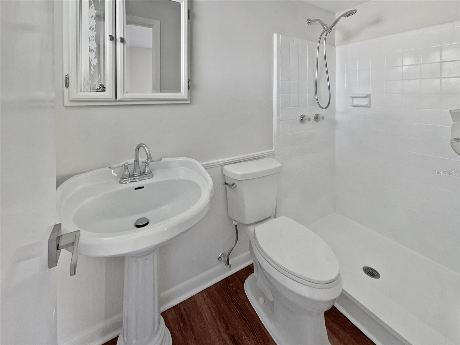 SKY LAKE REP - Residential