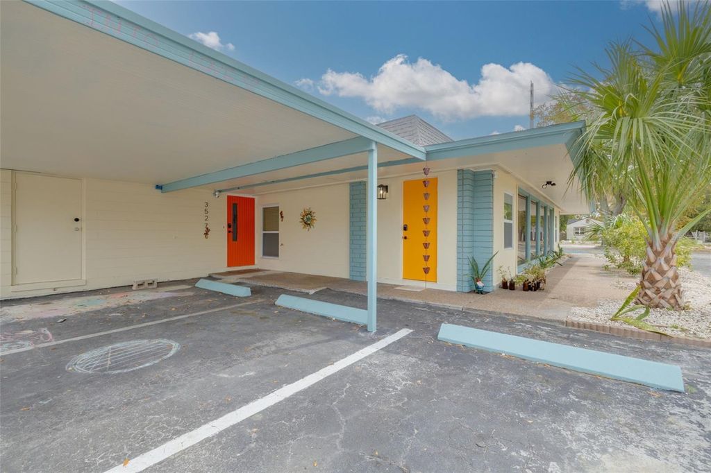 Photo of 3527 1st Avenue S, St Petersburg, FL 33711 (MLS # TB8415493)