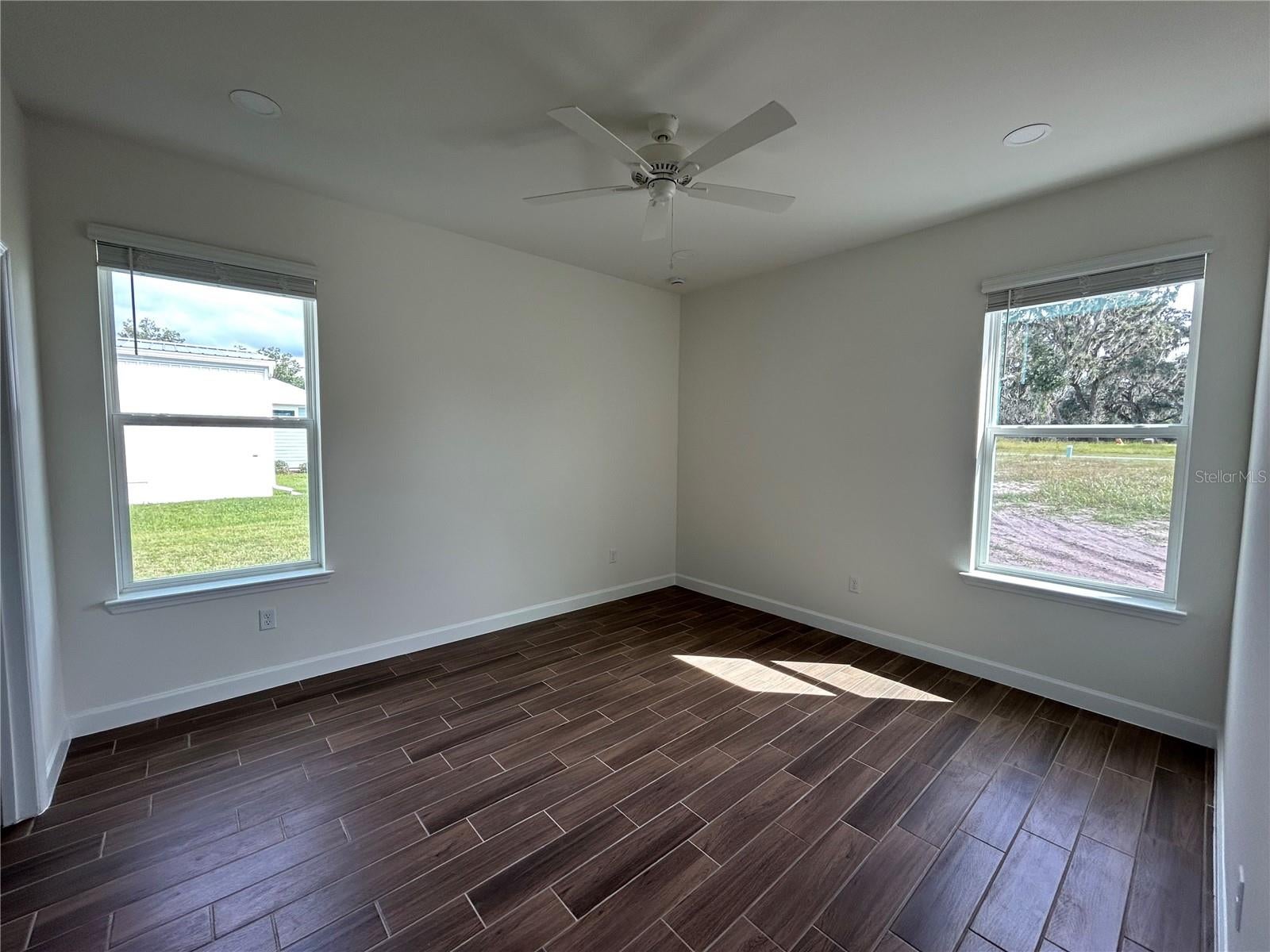 12033 LAKESHORE WAY