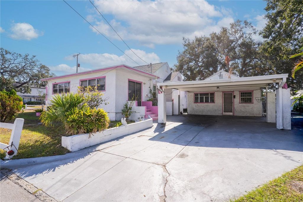 Photo of 2310 N Blvd, Tampa, FL 33602 (MLS # TB8448087)