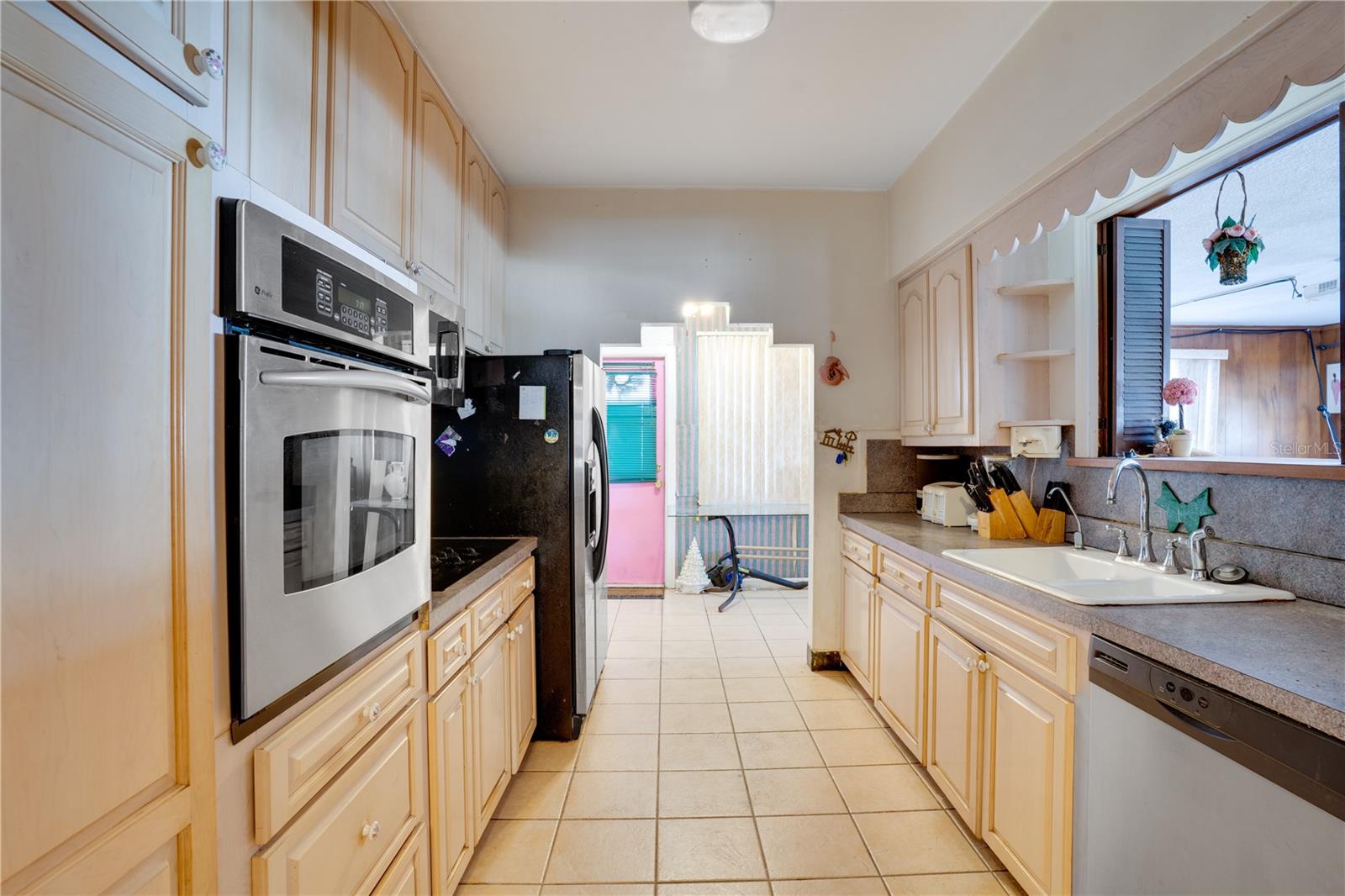 RIDGEWOOD PARK - Residential