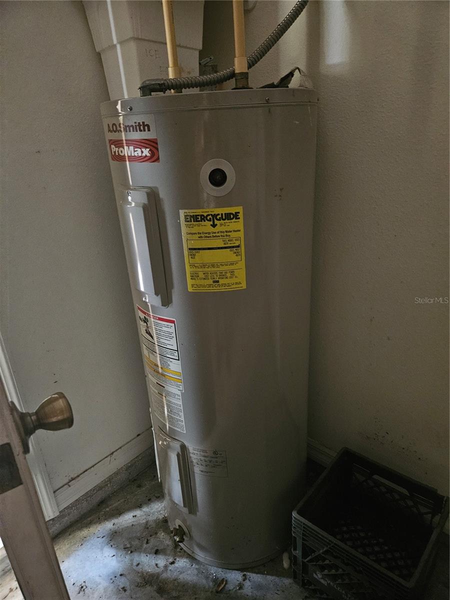 WOODS & LAKES - Residential