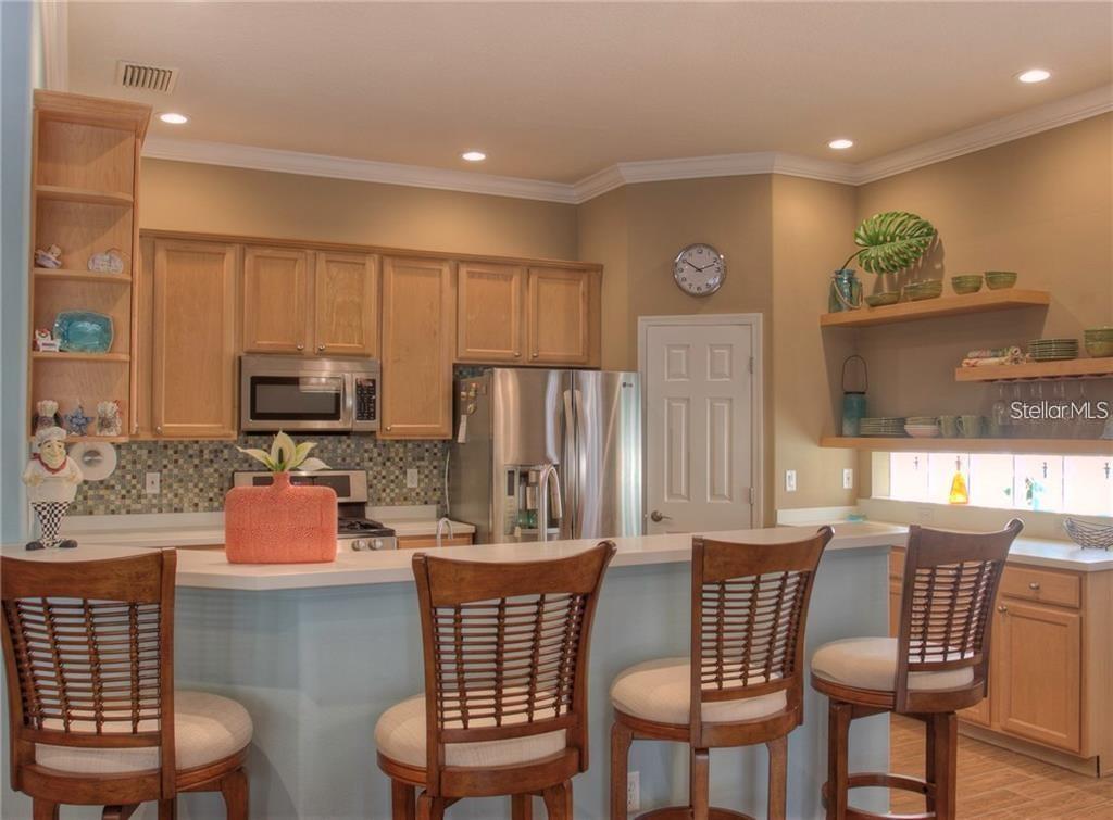 HAMPTONS - Residential Lease