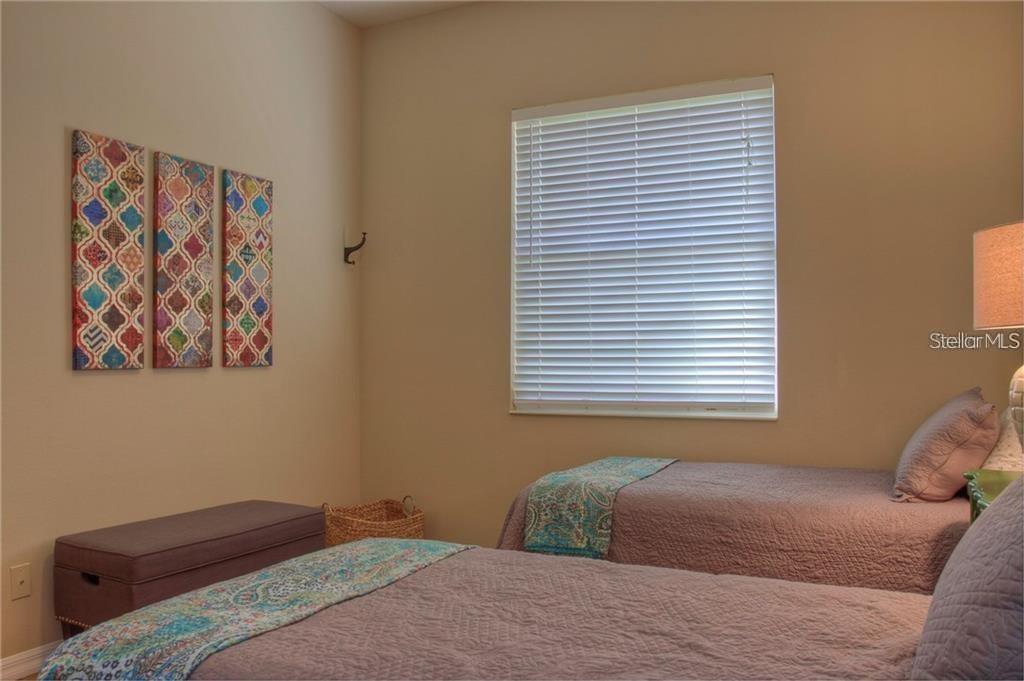 HAMPTONS - Residential Lease