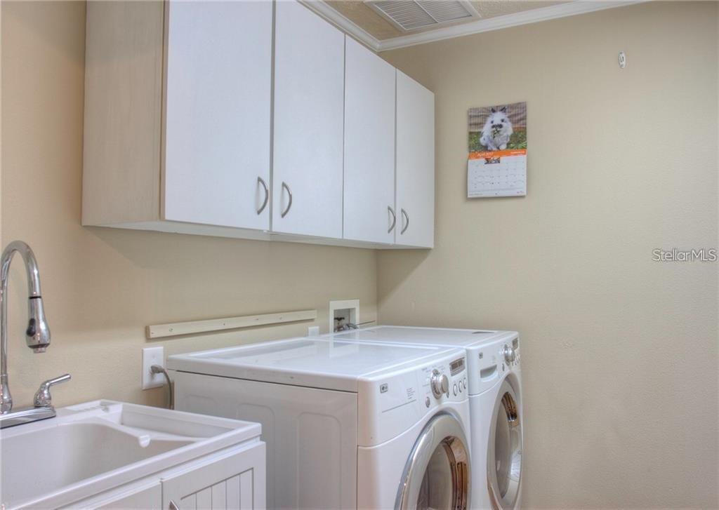 HAMPTONS - Residential Lease