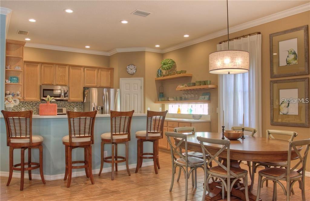 HAMPTONS - Residential Lease