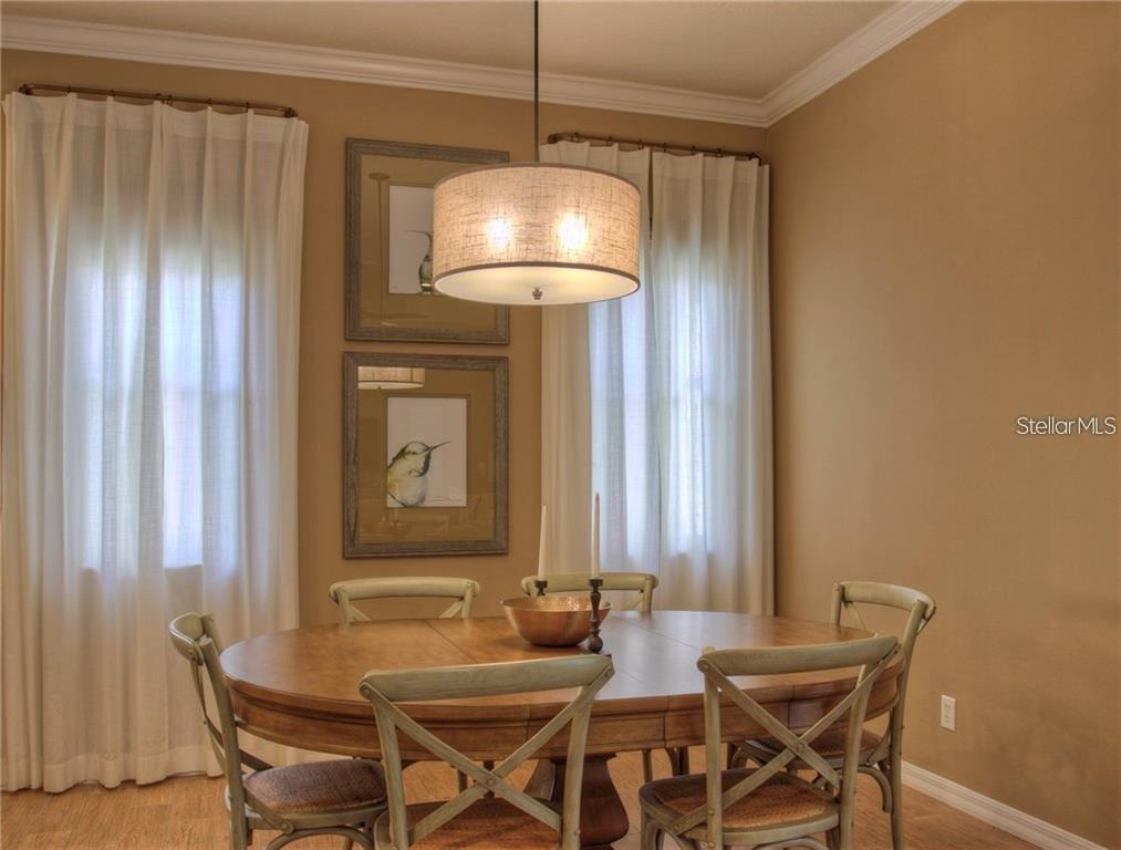 HAMPTONS - Residential Lease