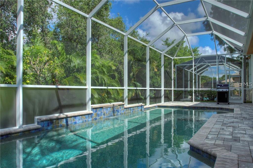 HAMPTONS - Residential Lease