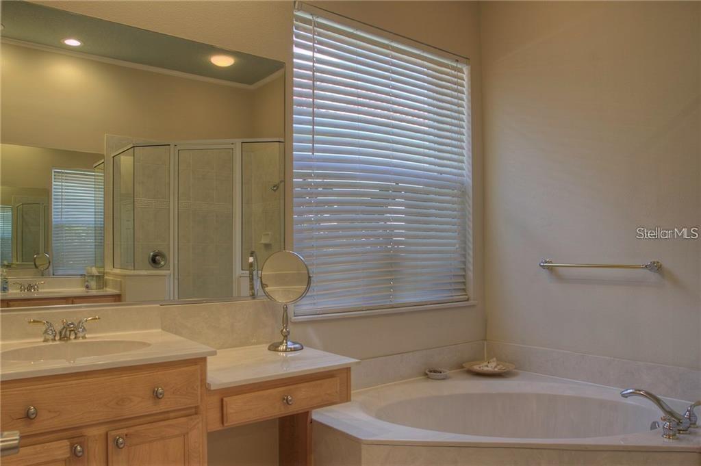 HAMPTONS - Residential Lease