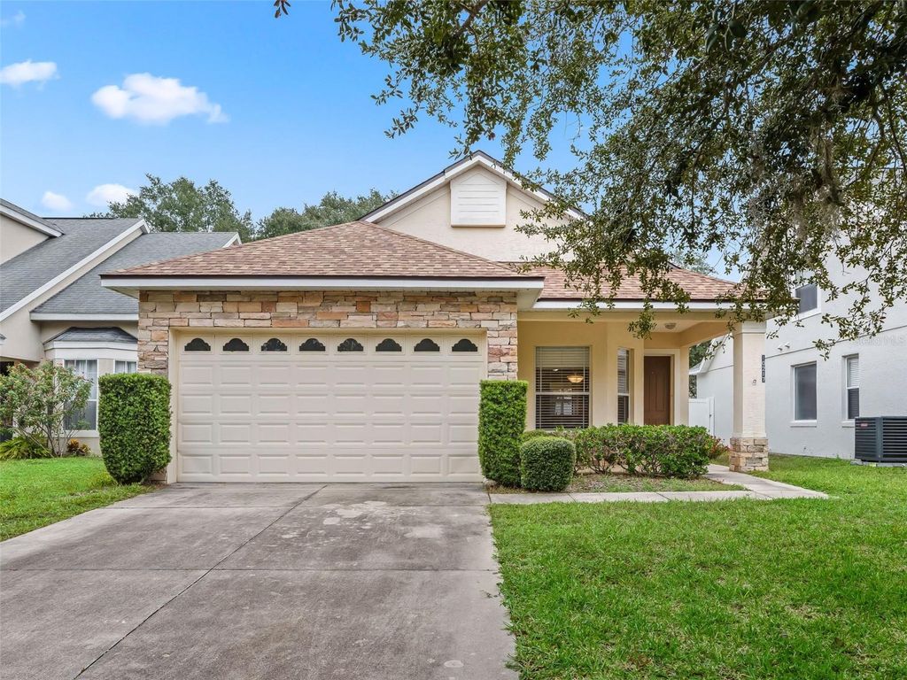 Photo of 10217 Granite Court, Leesburg, FL 34788 (MLS # G5104992)