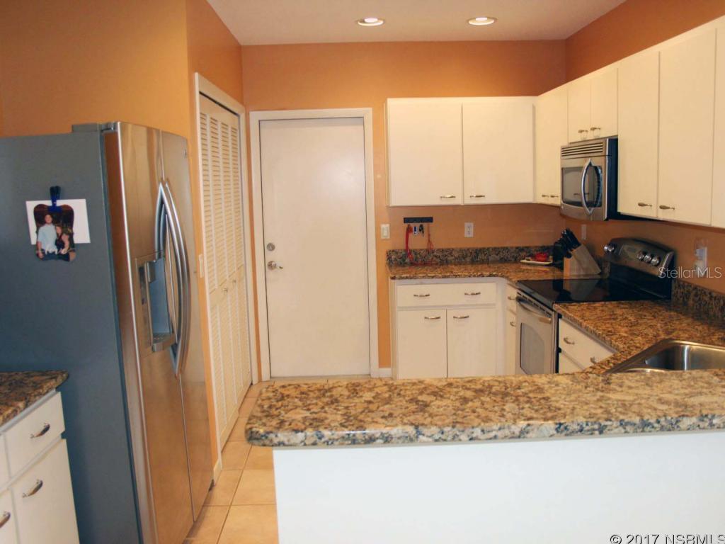 Woodside At Spruce Creek Condo Ph 01 - Residential Lease