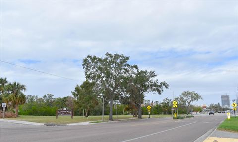 17TH AVENUE S ST PETERSBURG FL 33701