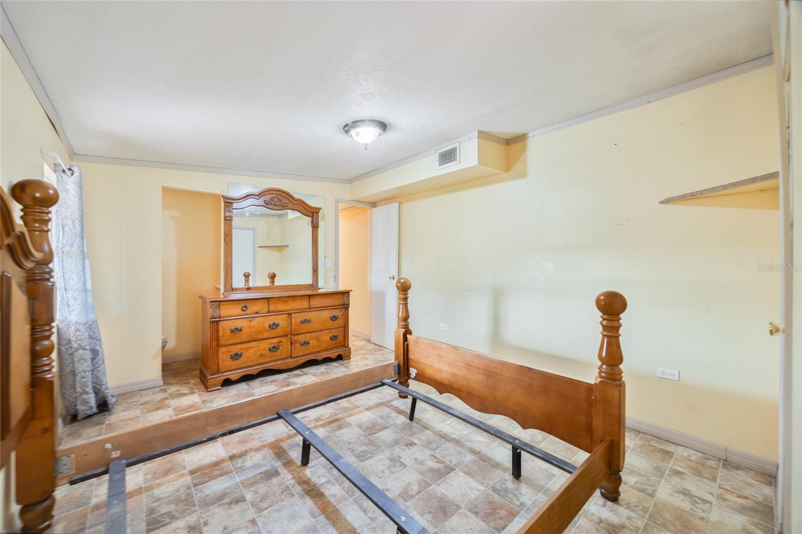 UNPLATTED - Residential