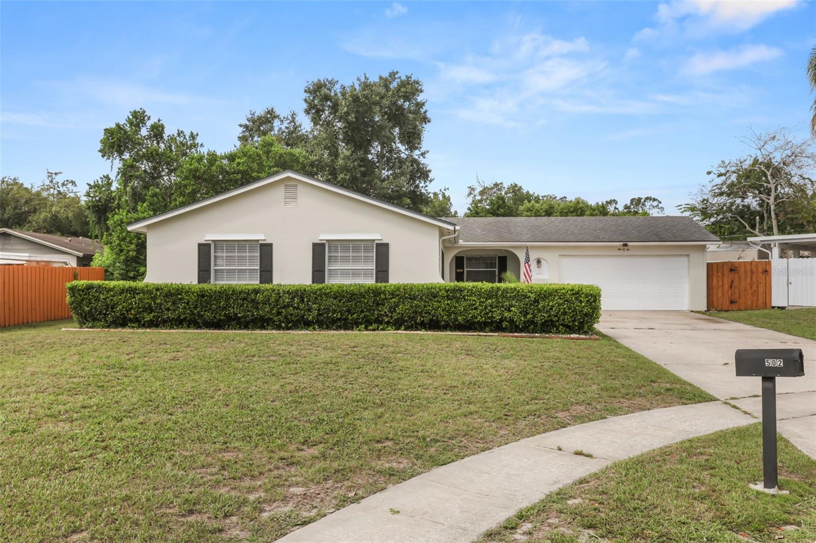502 BENEDICT COURT