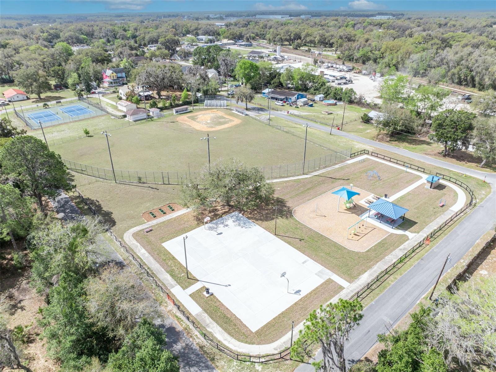 COLEMAN TOWN - Residential