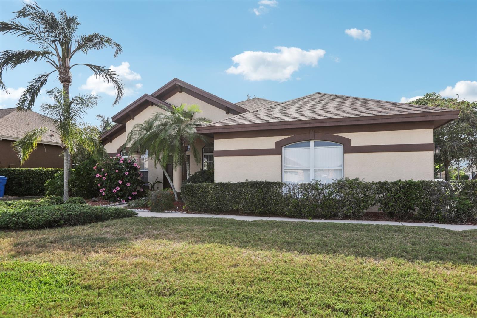 1641 BAYFIELD COURT