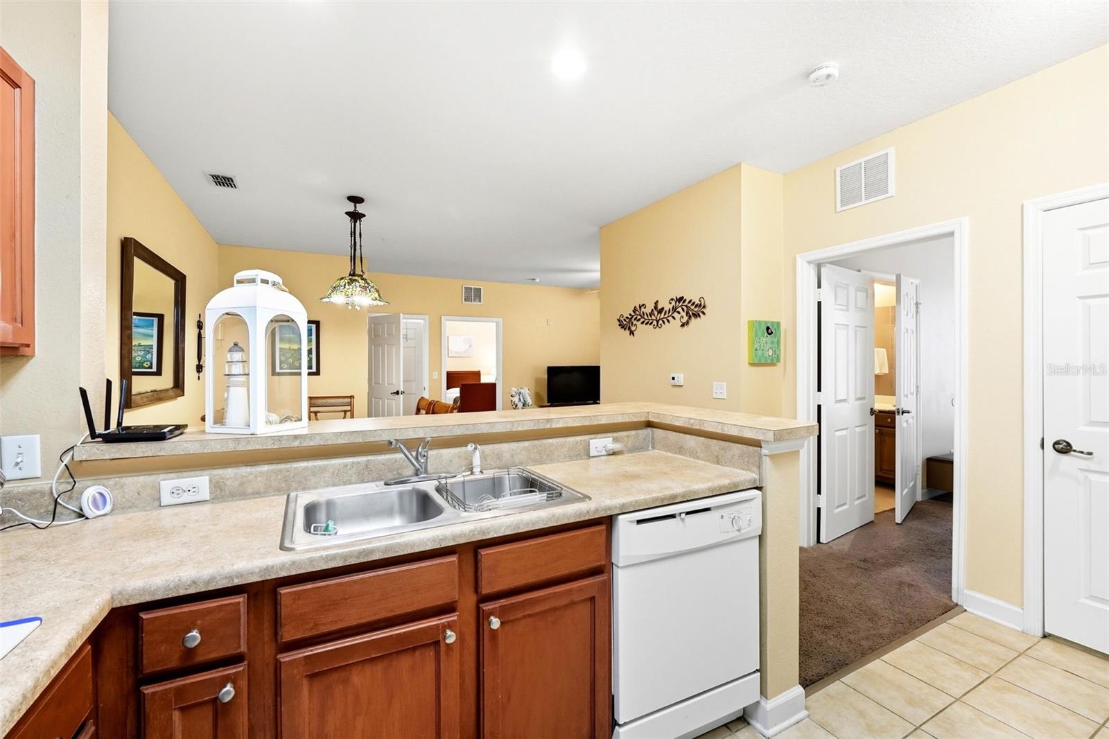 VILLAS AT SECRET LAKE CONDO - Residential