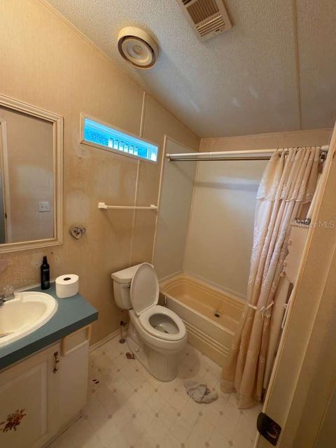 Tiny photo for 2011 Pinewood Lane, Mount Dora, FL 32757 (MLS # O6409316)