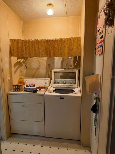 Tiny photo for 2011 Pinewood Lane, Mount Dora, FL 32757 (MLS # O6409316)