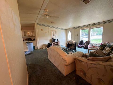 Tiny photo for 2011 Pinewood Lane, Mount Dora, FL 32757 (MLS # O6409316)
