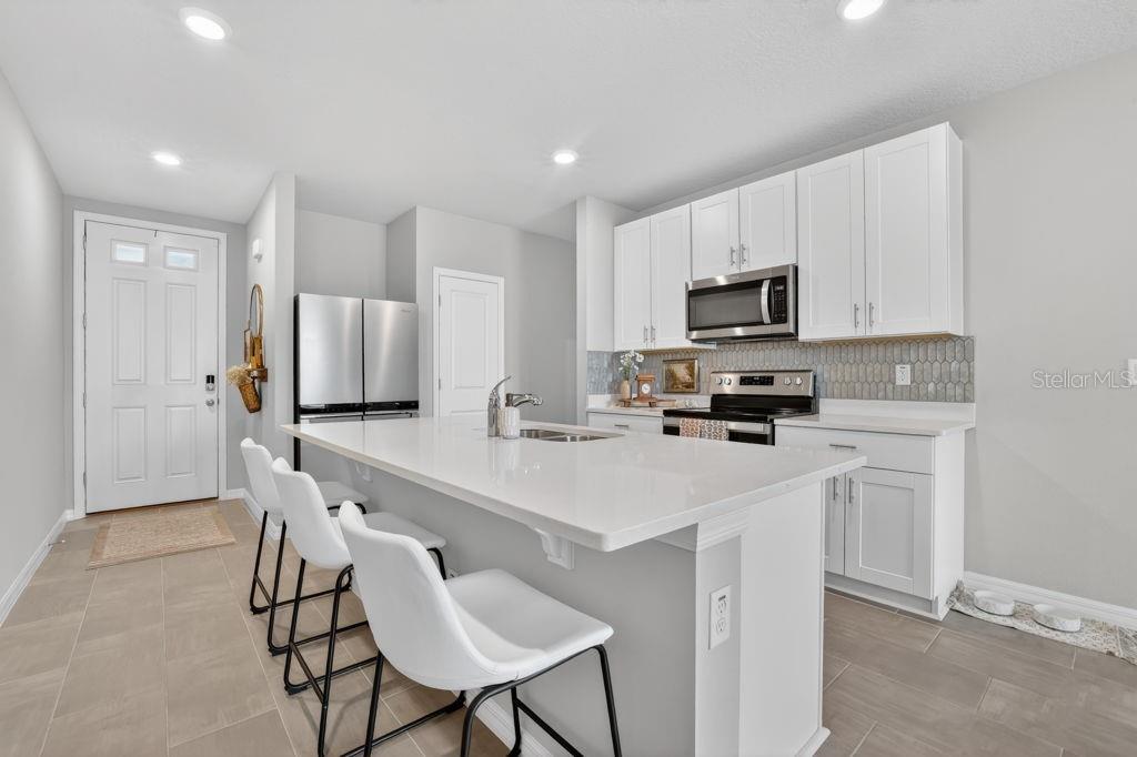 MONROE MEADOWS PB 86 PG 128 LOT 60 - Residential